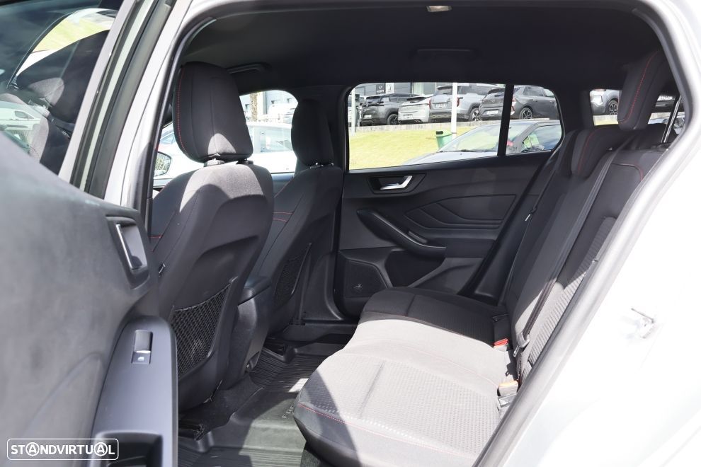 Ford Focus SW 1.0 EcoBoost ST-Line - 17
