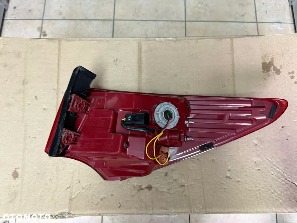 Reflektor / lampa tylna Hyundai Santa Fe 17'- lewa strona - oryginalna - 3