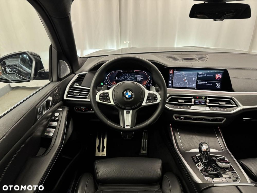 BMW X7 - 30