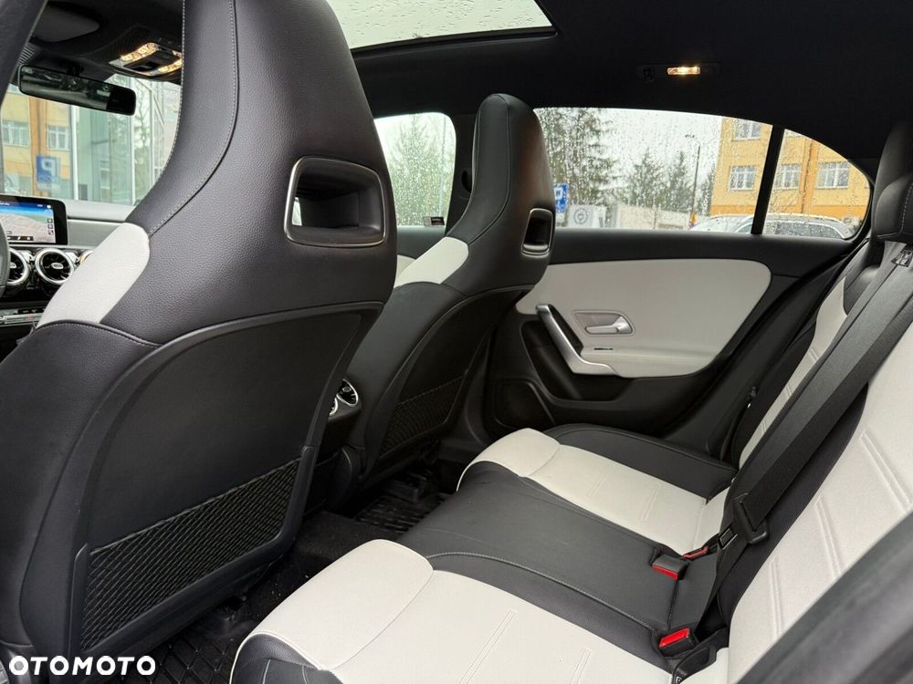 Mercedes-Benz Klasa A 200 AMG Line 7G-DCT - 6