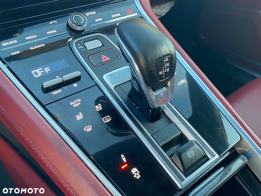 Porsche Panamera - 23
