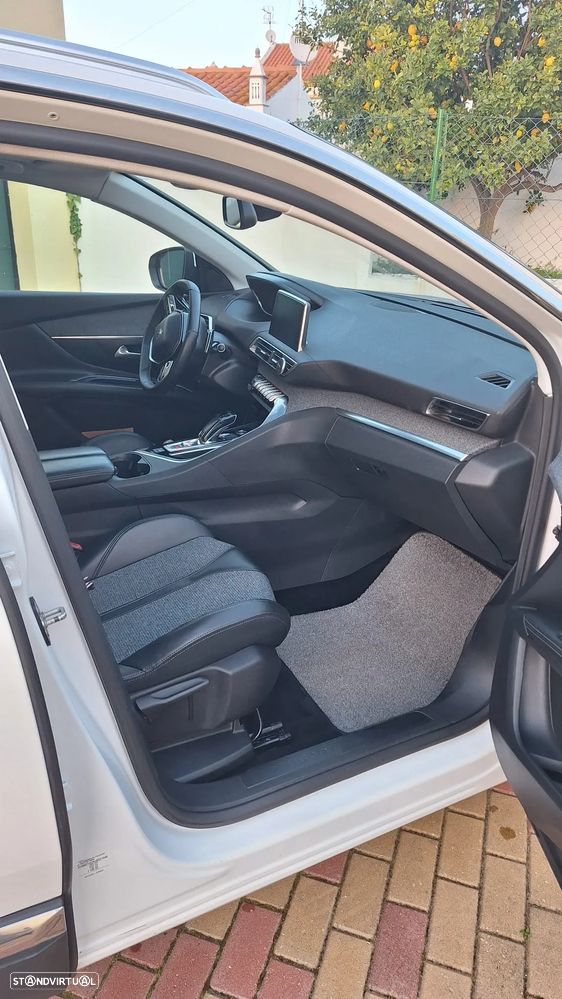 Peugeot 3008 1.5 BlueHDi Allure EAT8 - 4