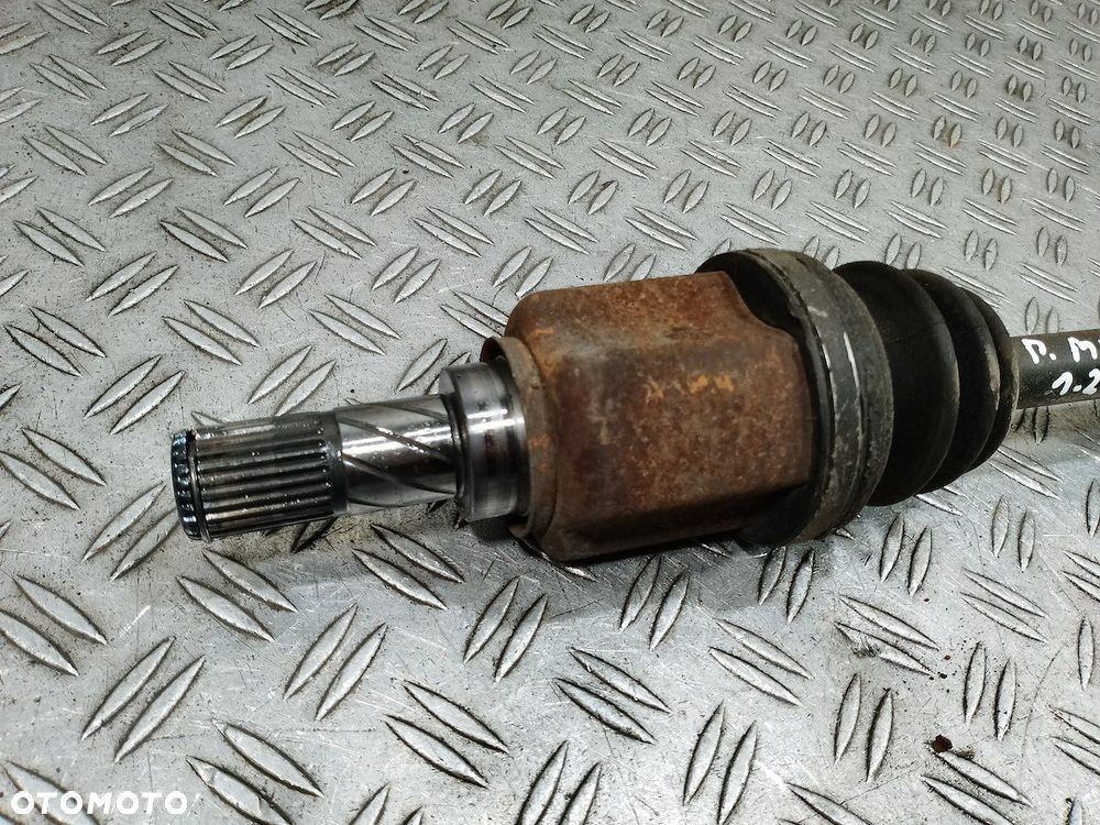 PÓŁOŚ PRAWA PRZÓD NISSAN MICRA K12 1.2 16V - 4