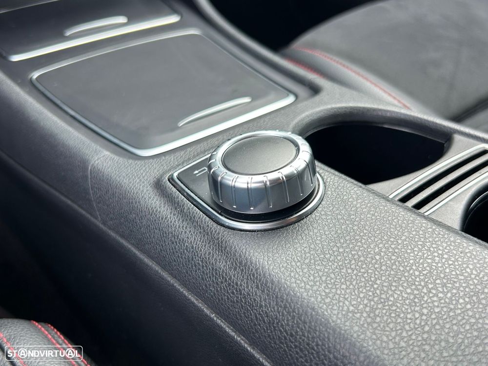 Mercedes-Benz CLA 200 - 44