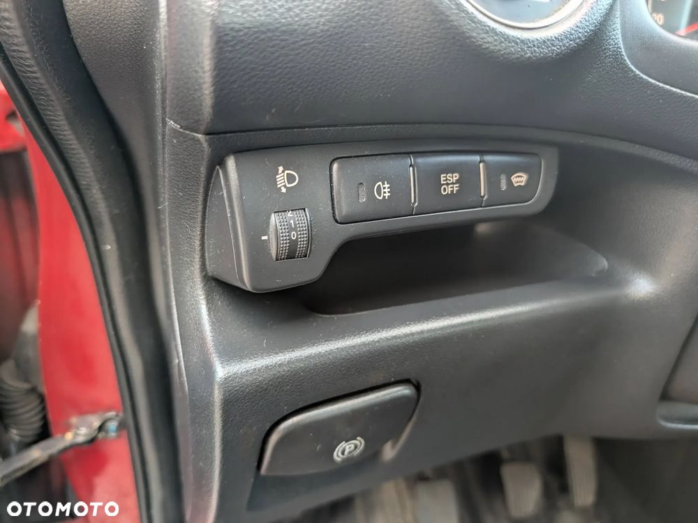 Kia Carens 2.0 CRDi Voyage - 11