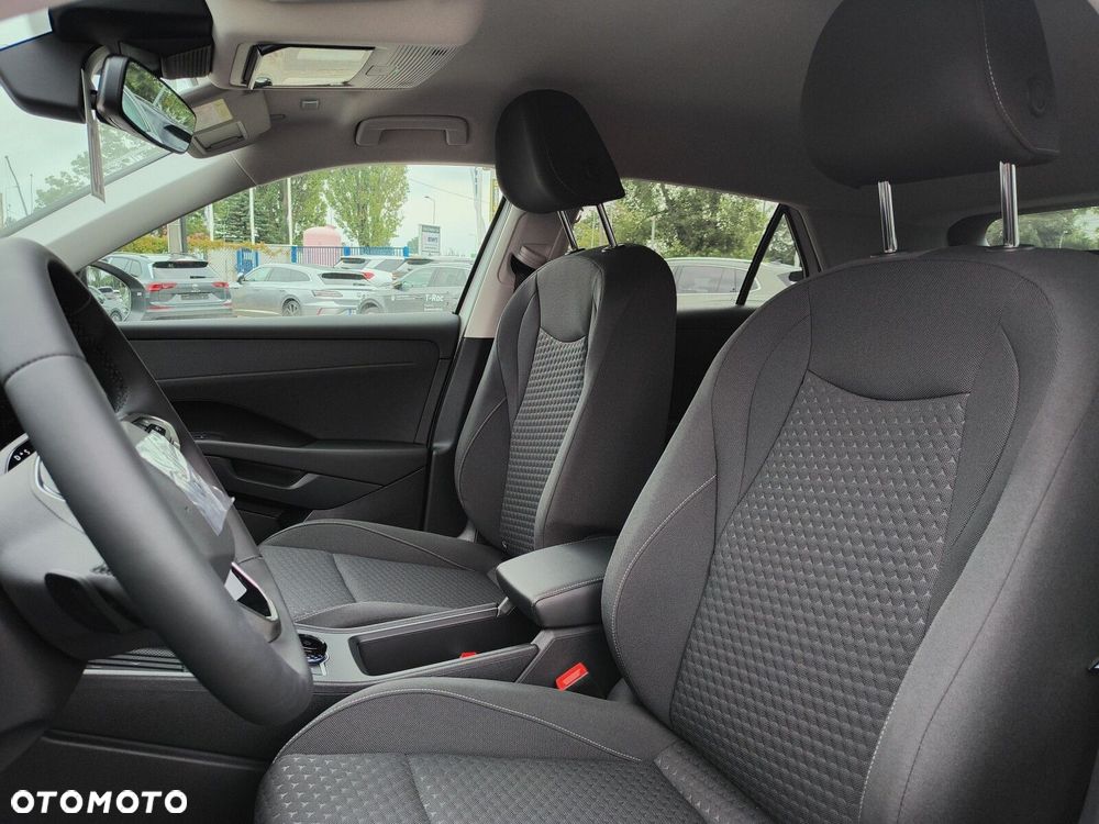 Volkswagen T-Roc 1.5 eTSI Life DSG - 11
