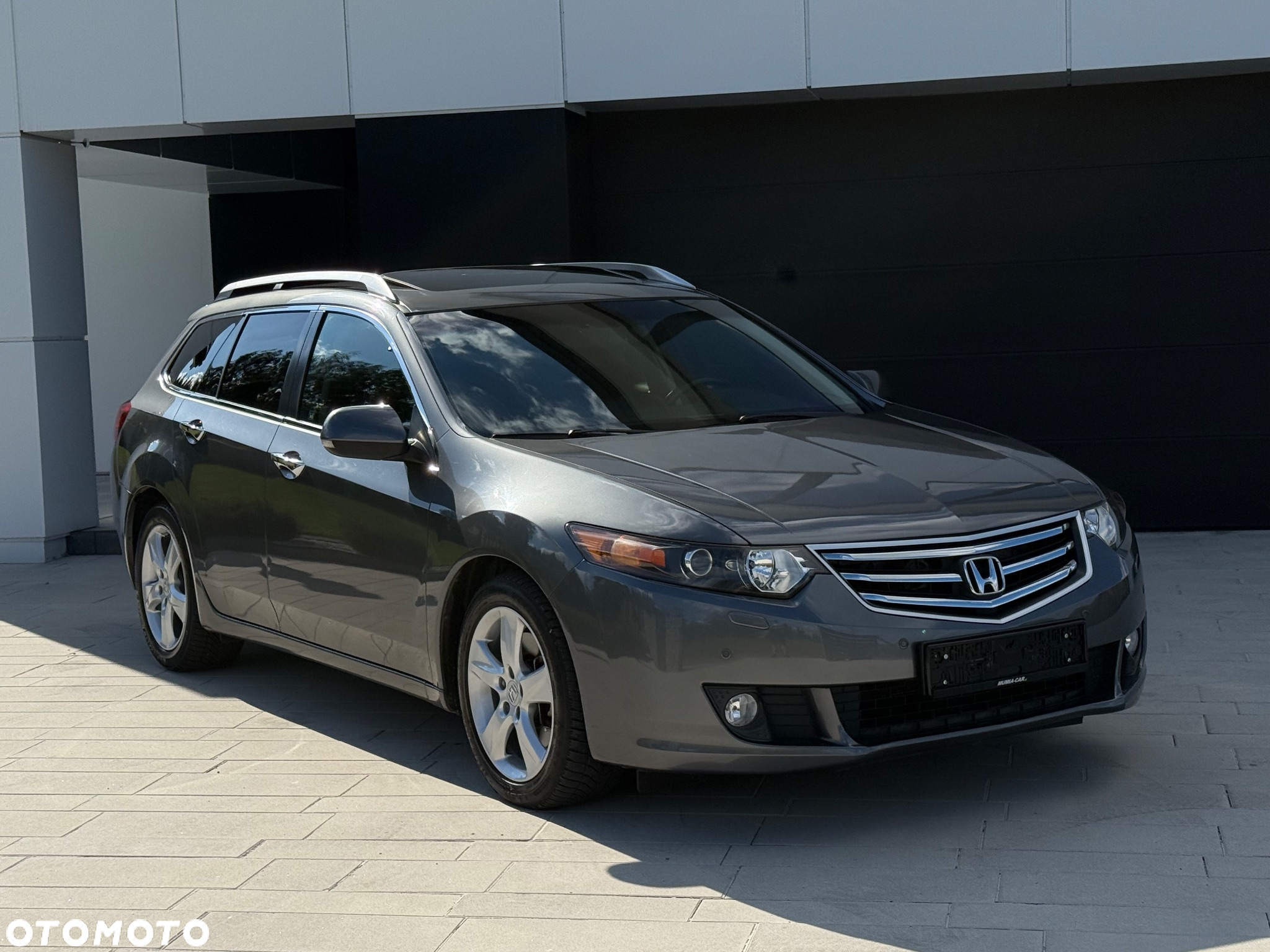 Honda Accord Tourer 2.4 Automatik Executive - 4