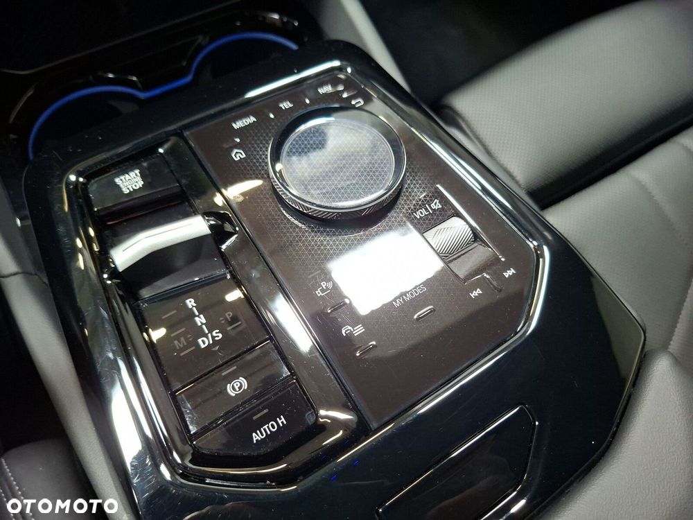 BMW Seria 5 - 16