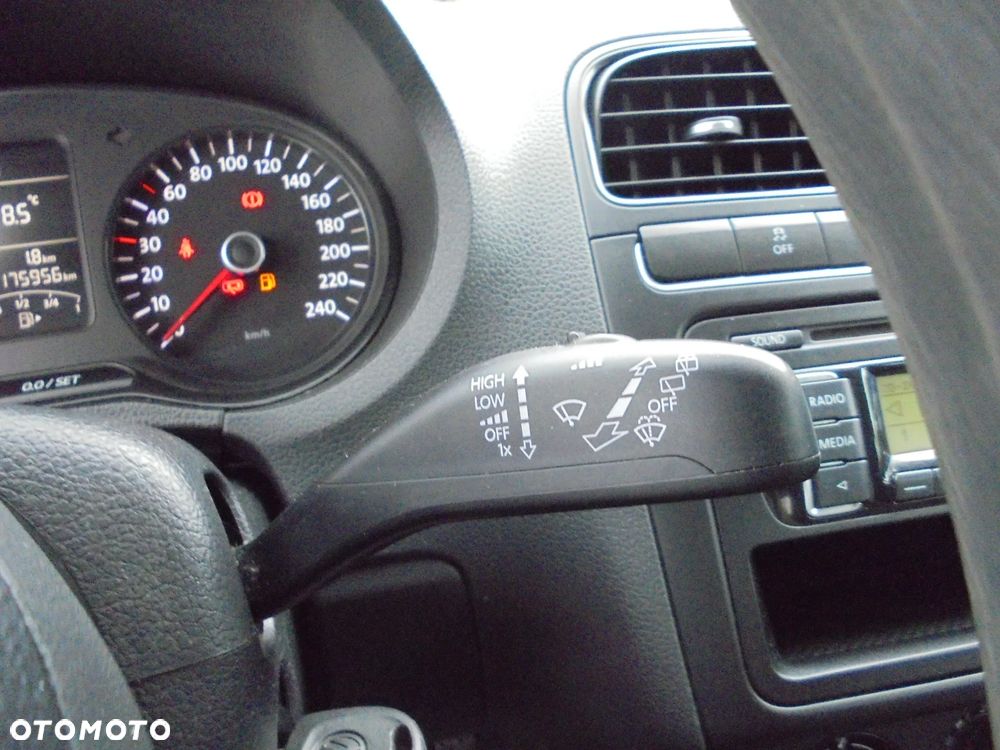 Volkswagen Polo 1.2 Team - 22