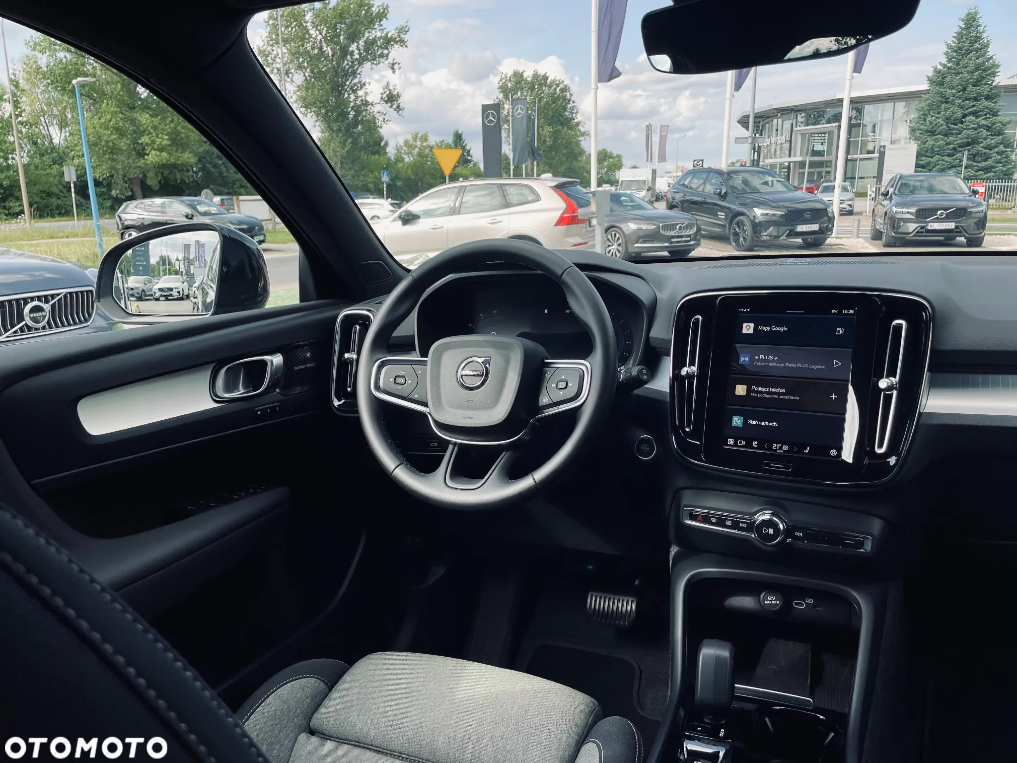 Volvo XC 40 B4 Plus Dark - 20