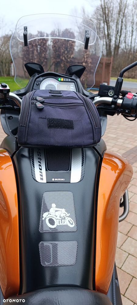 Suzuki V-STROM - 11