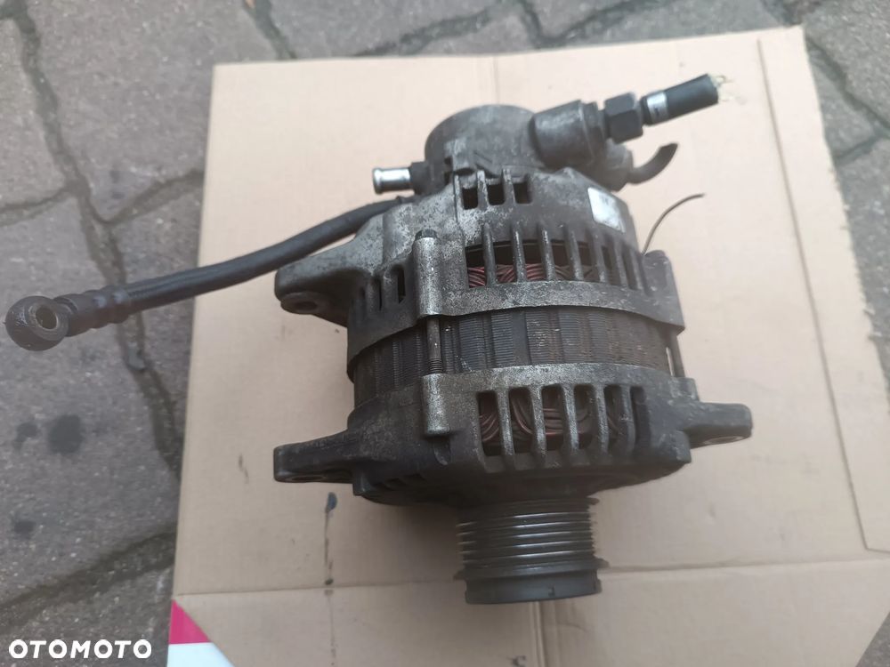 Opel Meriva A 1.7 cdti Alternator z vacu pompą - 8