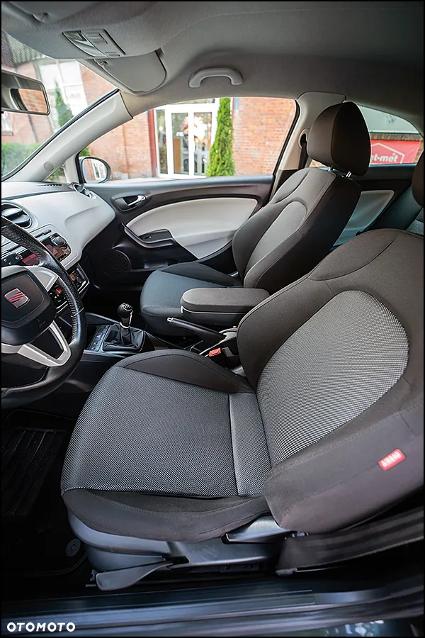 Seat Ibiza SC 1.4 16V Sport - 29