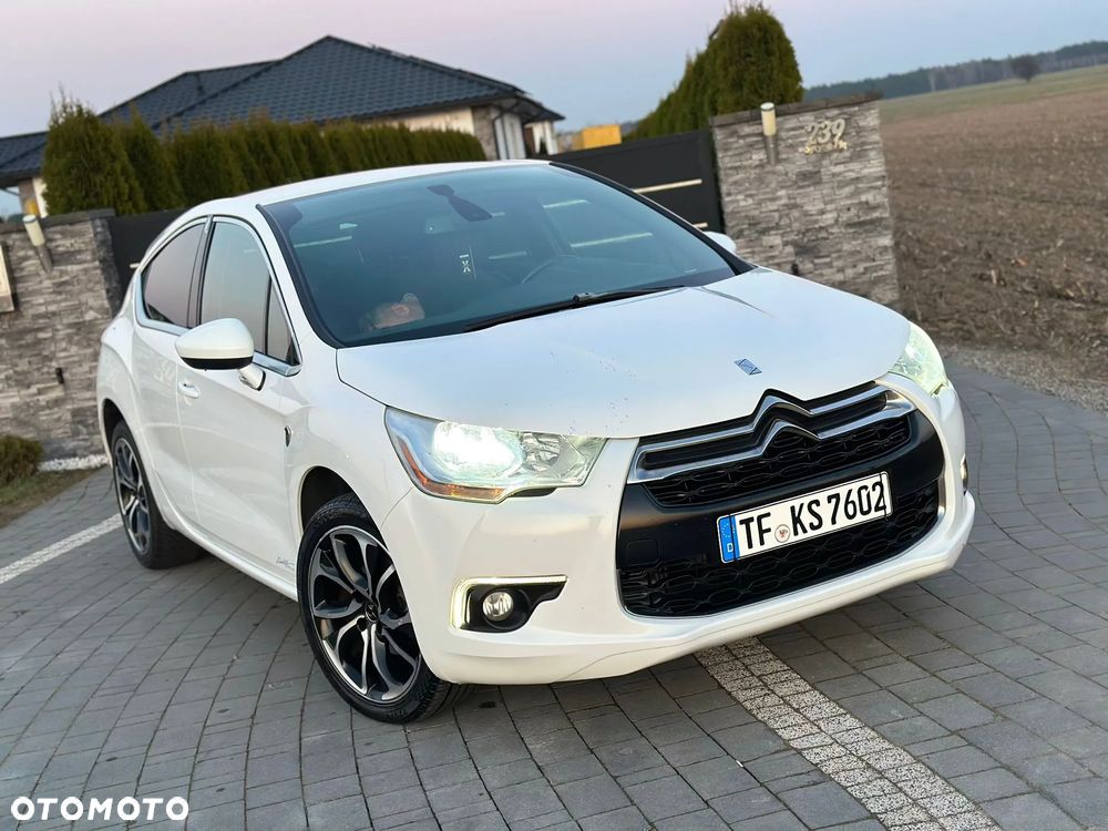 Citroën DS4 BlueHDi 120 S&S SoChic - 16