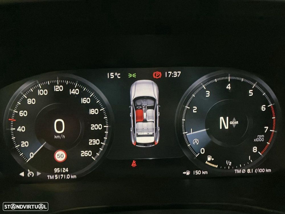 Volvo XC 40 1.5 T3 Momentum Plus - 12