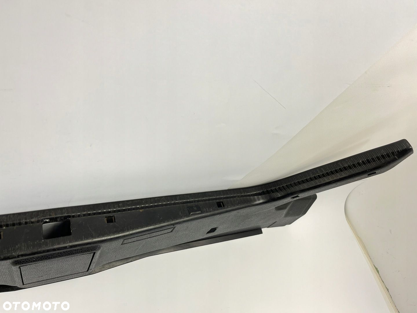 OSŁONA PASA TYLNEGO W BAGAŻNIKU MERCEDES W124 COUPE CABRIO 1246942325 - 10