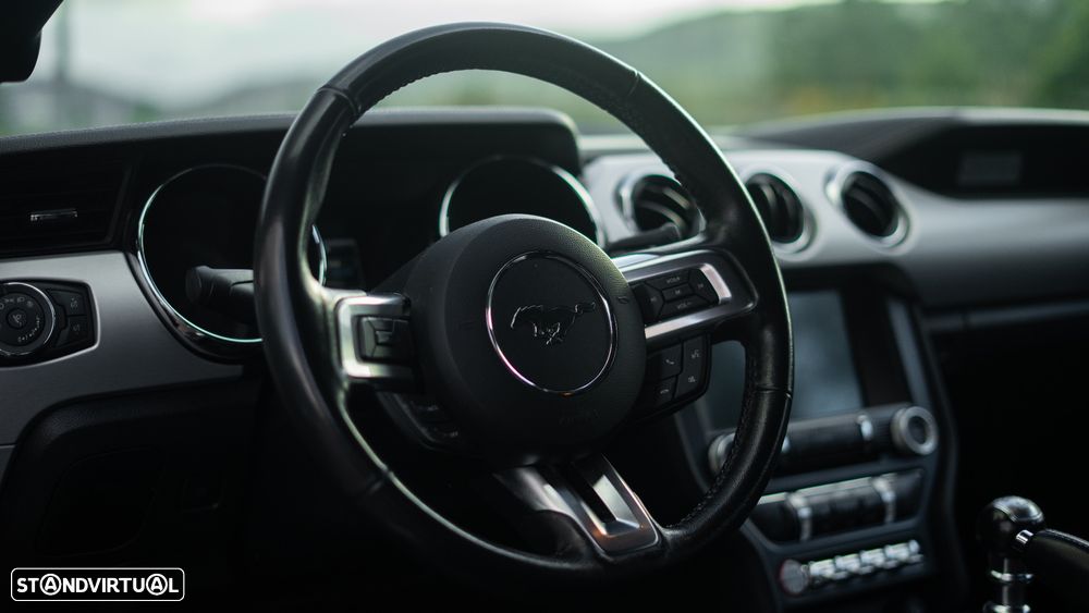 Ford Mustang 2.3i EcoBoost - 10