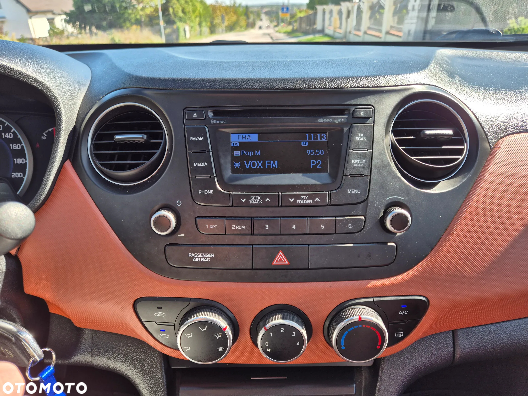 Hyundai i10 1.0 Premium - 13