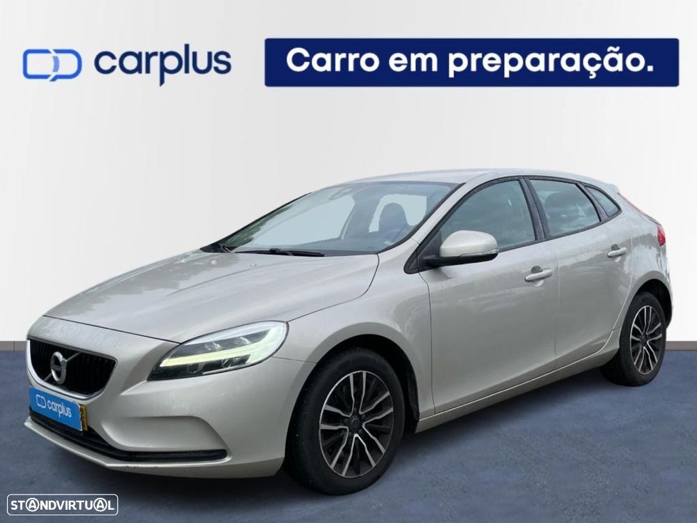 Volvo V40 2.0 D3 Momentum - 1