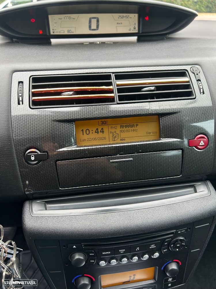 Citroën C4 1.6 HDi 110 SX - 13
