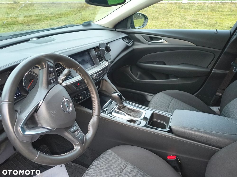 Opel Insignia 1.5 T Enjoy S&S - 12