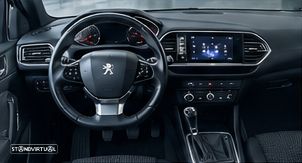 Peugeot 308 - 8