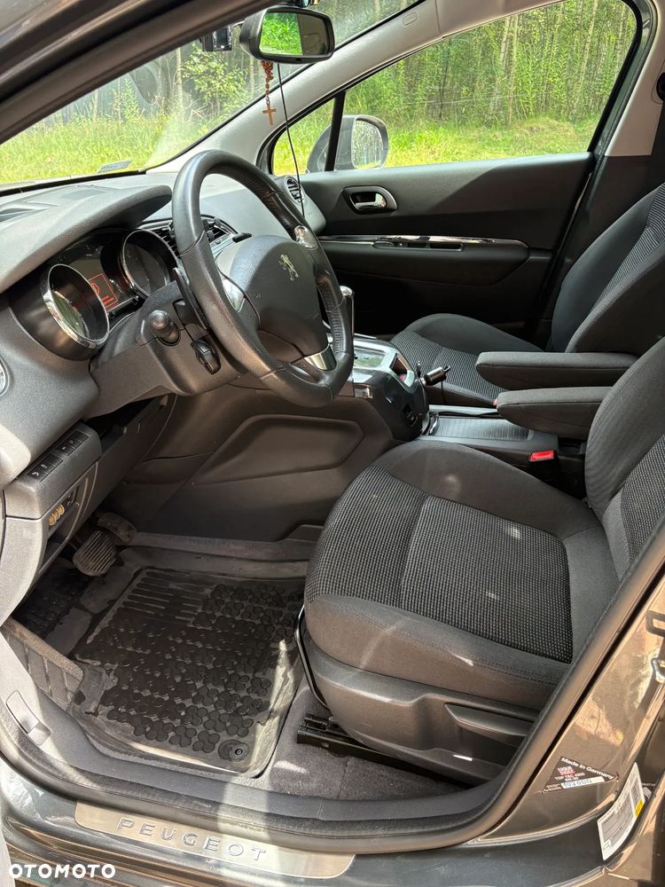 Peugeot 5008 - 12