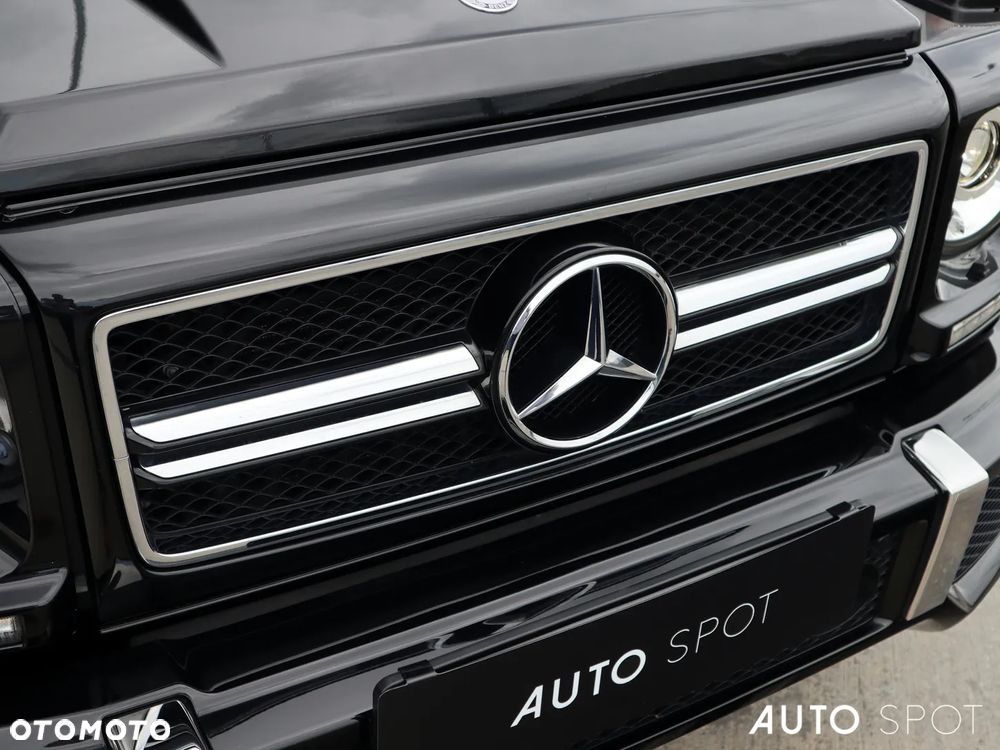 Mercedes-Benz Klasa G AMG 63 AMG SPEEDSHIFT 7G-TRONIC - 12