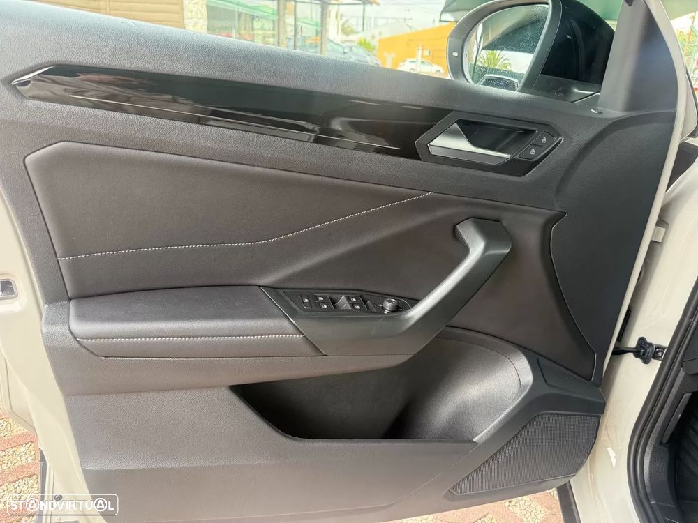 VW T-Roc 1.5 TSI Black Style DSG - 13