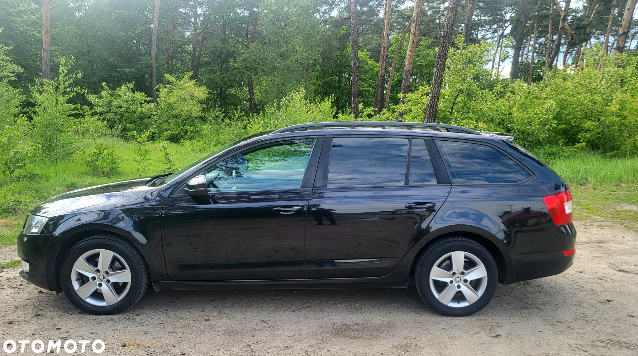 Skoda Octavia 1.6 TDI Ambiente - 2