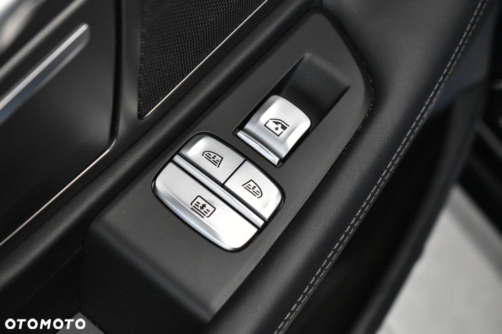 BMW Seria 7 740d xDrive - 28