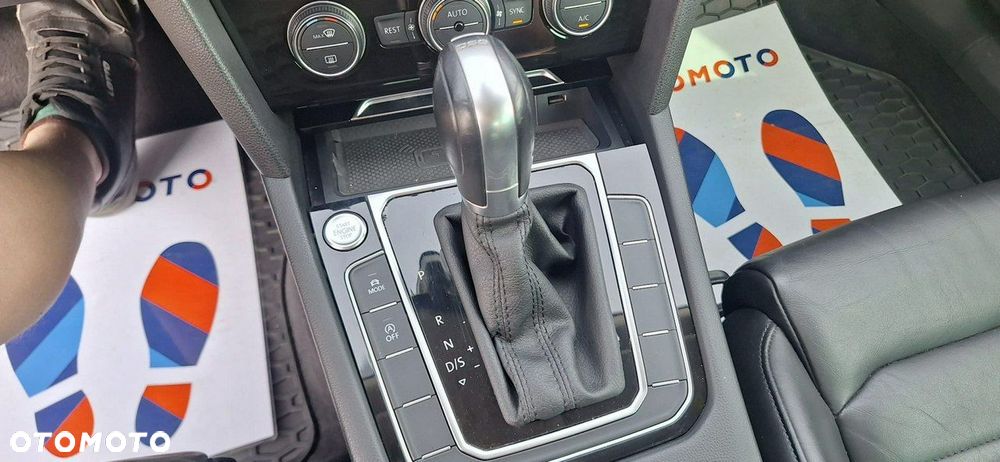 Volkswagen Passat - 18