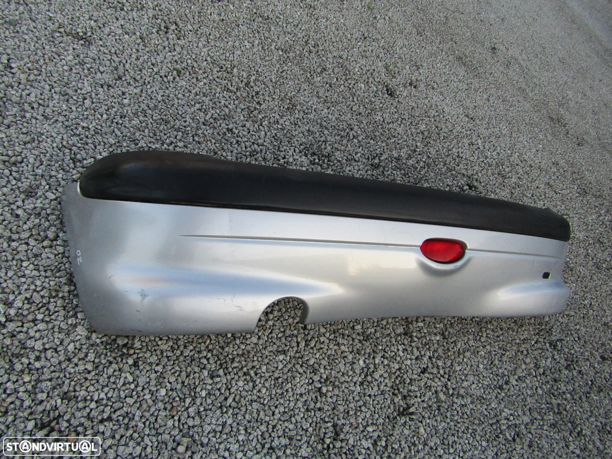 Para-choques tras Peugeot 206  (ver descrição) - 9