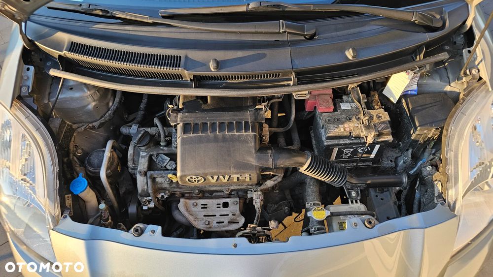 Toyota Yaris 1.3 Luna A/C - 6