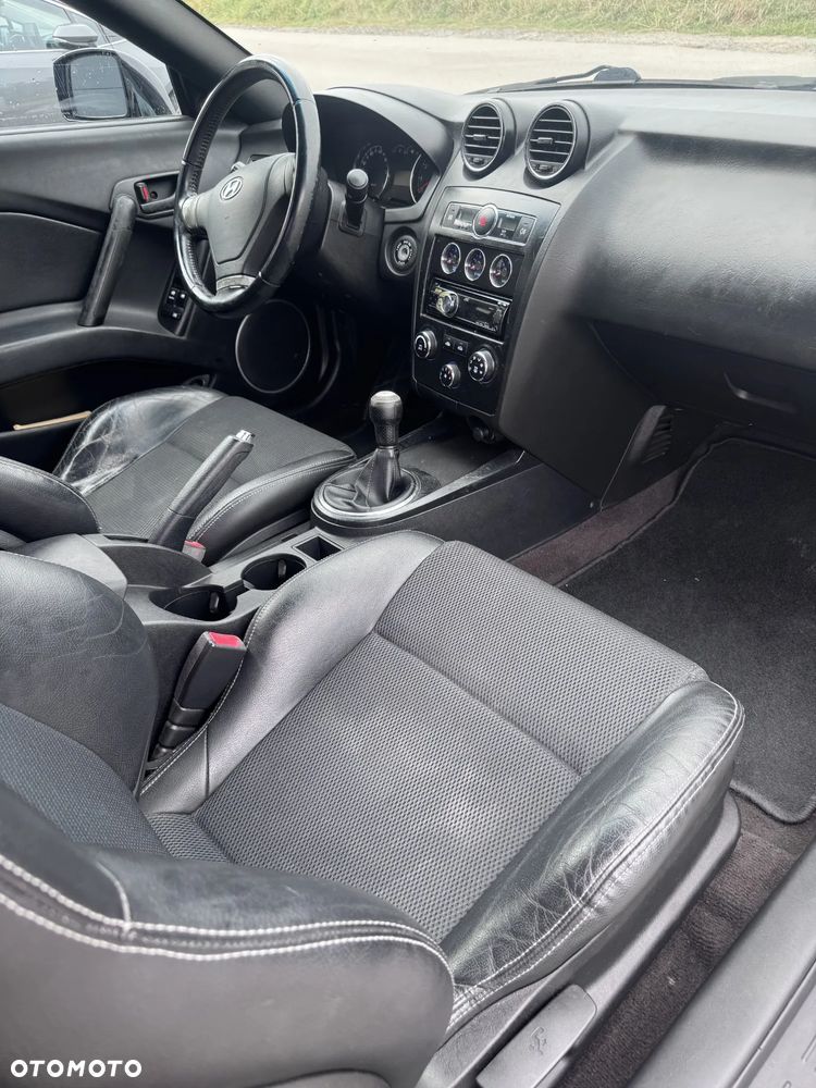 Hyundai Coupe - 4