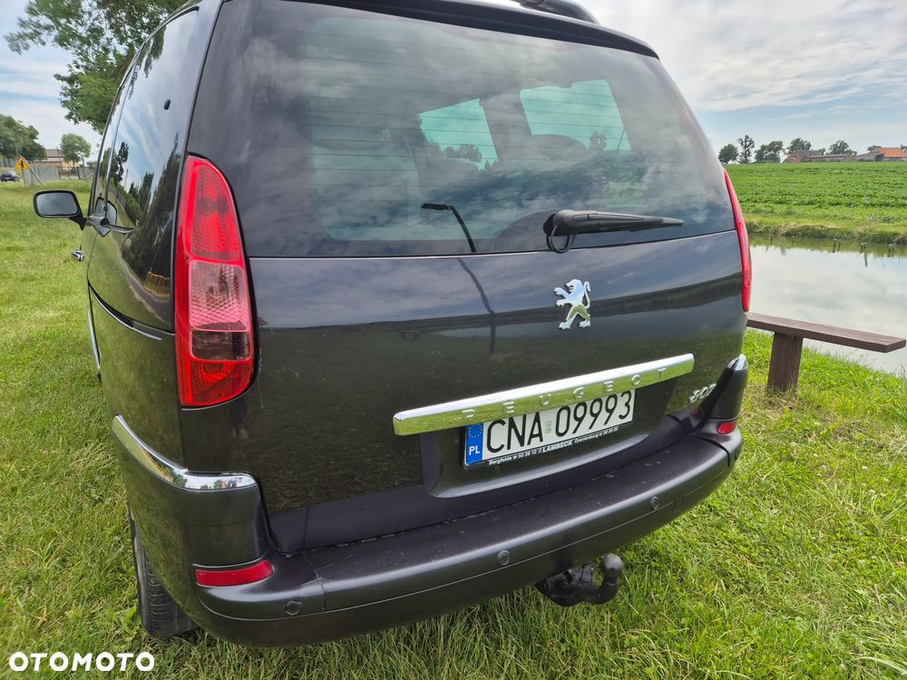 Peugeot 807 HDi 135 Platinum Pullmann - 13