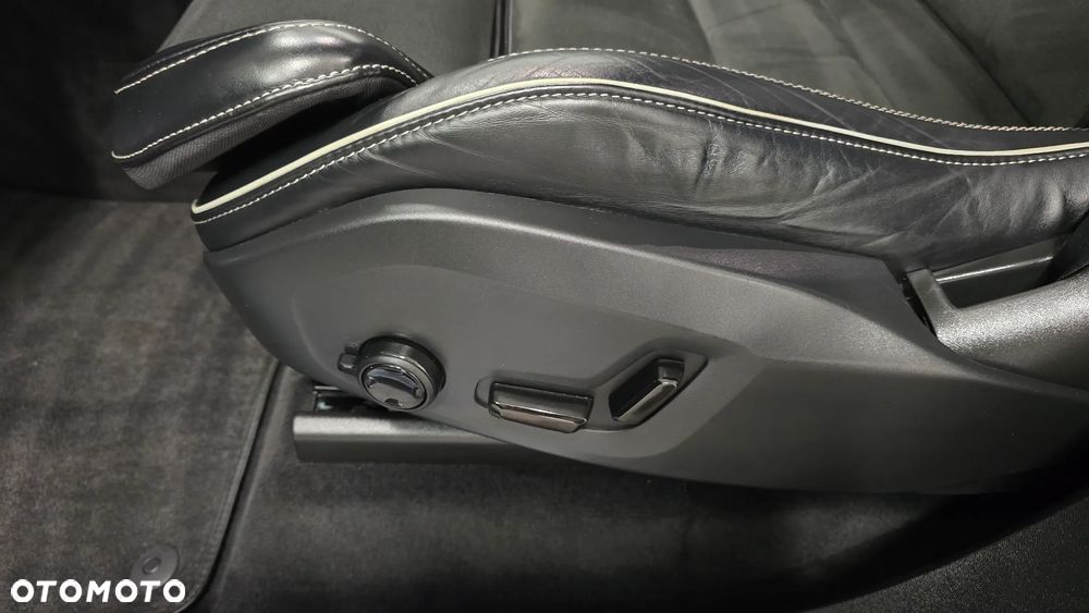 Volvo XC 90 B5 D AWD Geartronic RDesign - 14