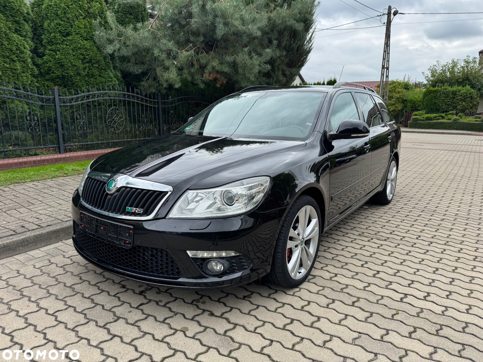 Skoda Octavia Combi 2.0 TDI DPF DSG RS - 1