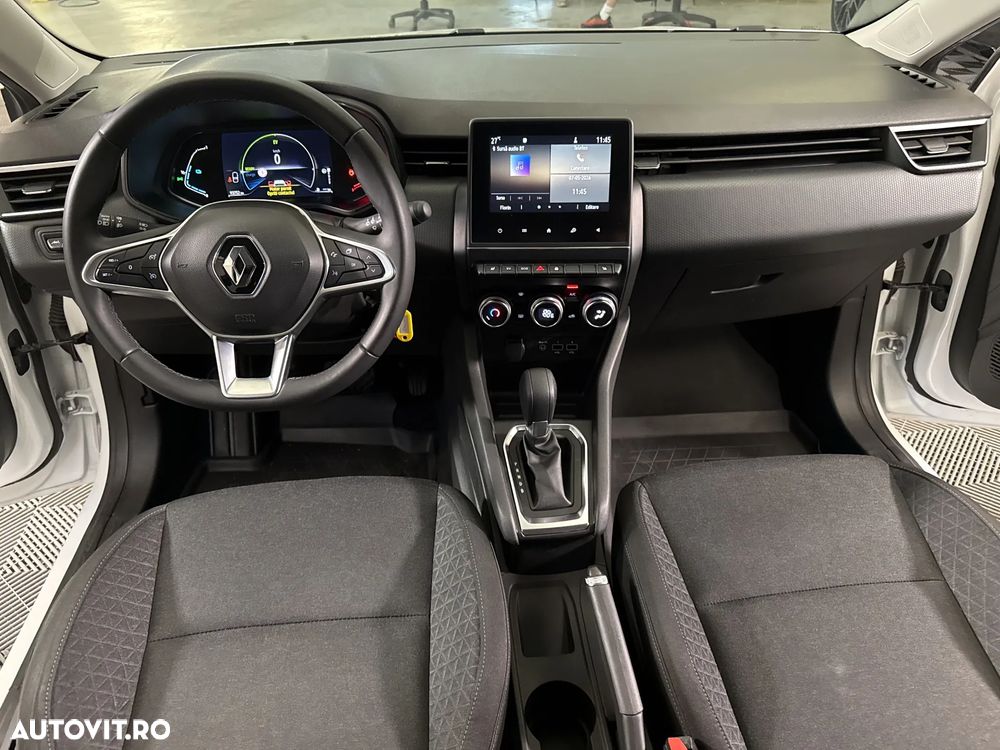 Renault Clio - 10