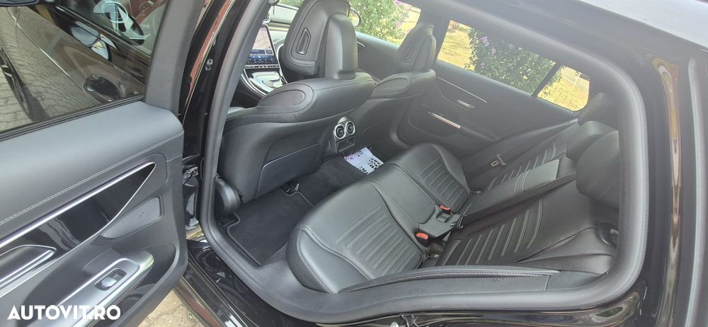 Mercedes-Benz C - 8