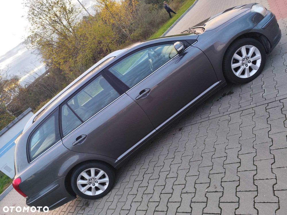 Toyota Avensis 2006 photo 3