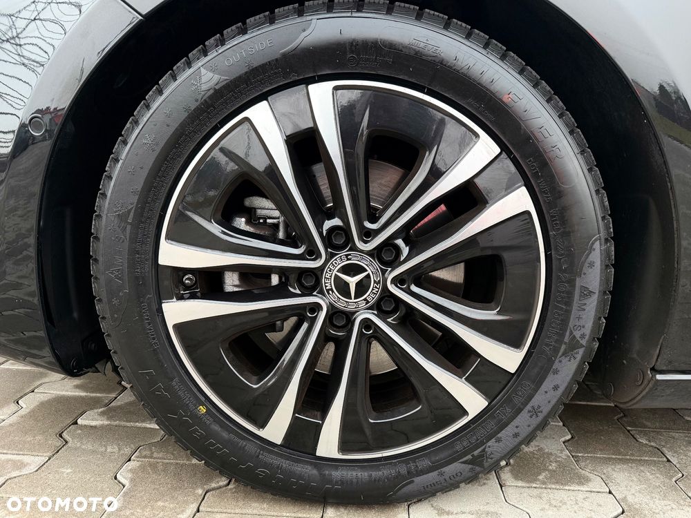 Mercedes-Benz Klasa A 180 7G-DCT Progressive Advanced - 31