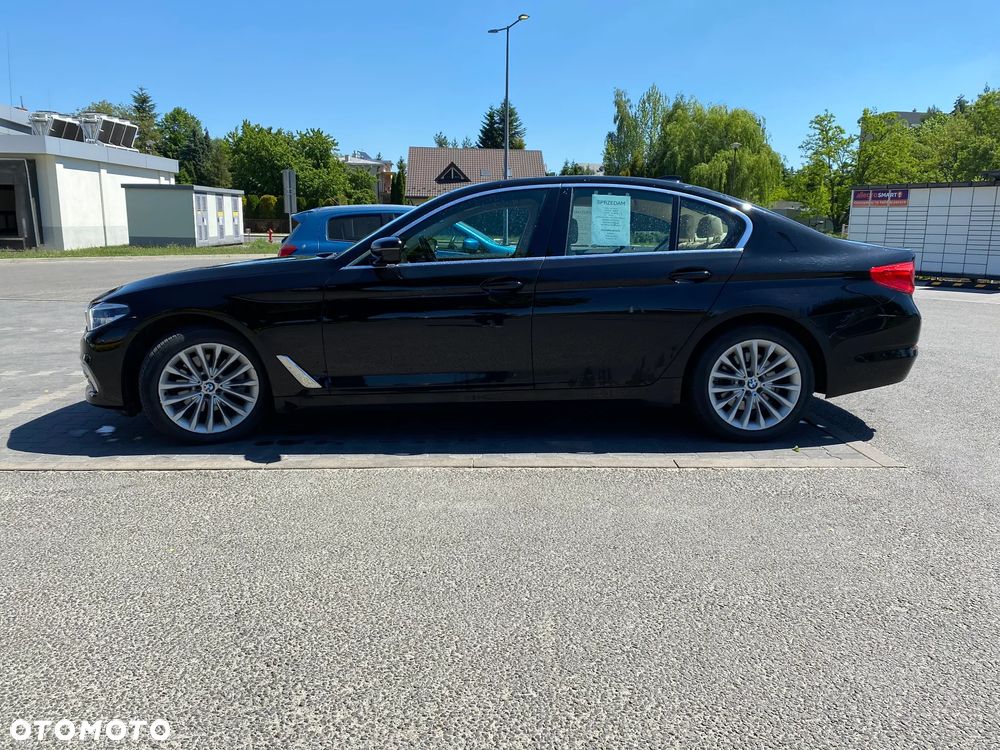 BMW Seria 5 520d Luxury Line - 4