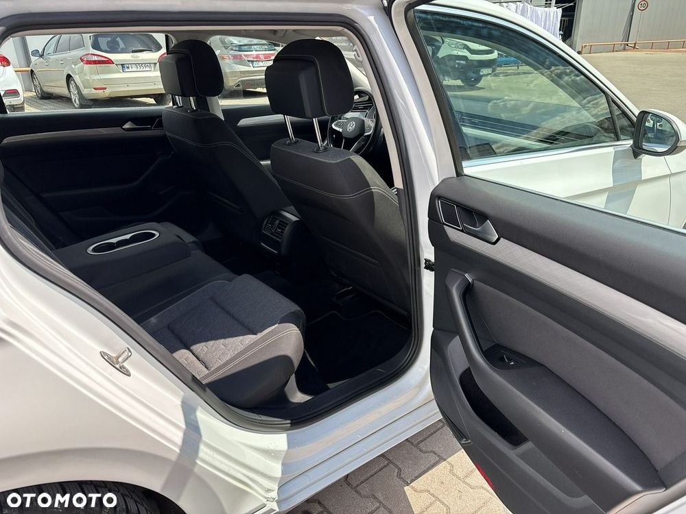 Volkswagen Passat 1.5 TSI EVO Business DSG - 17