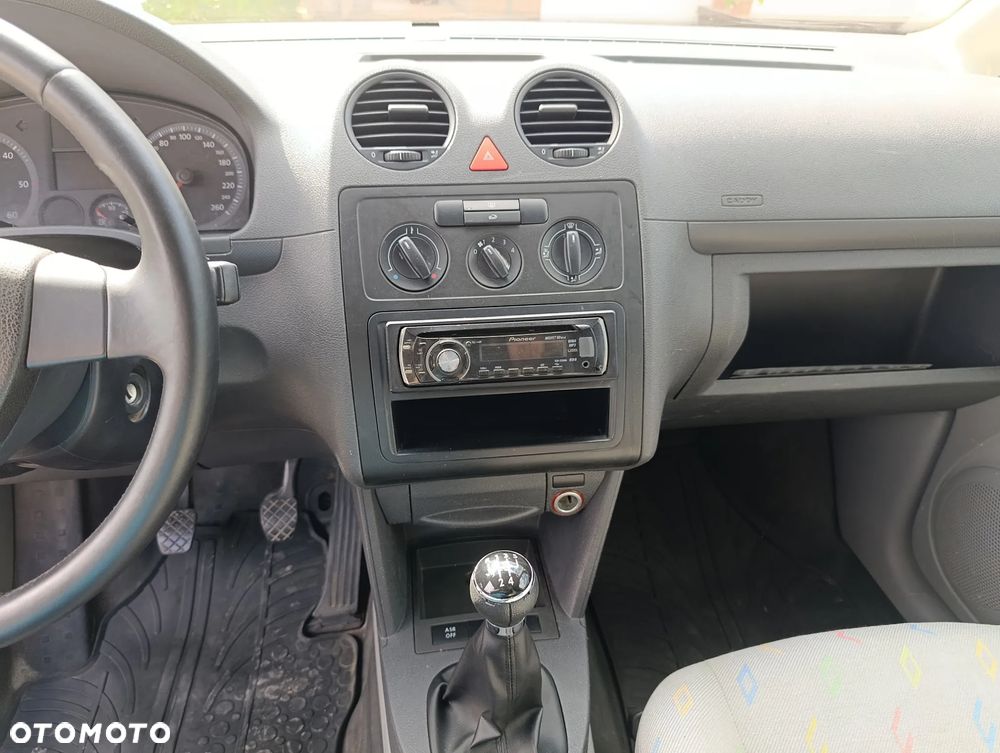 Volkswagen Caddy Standard - 9