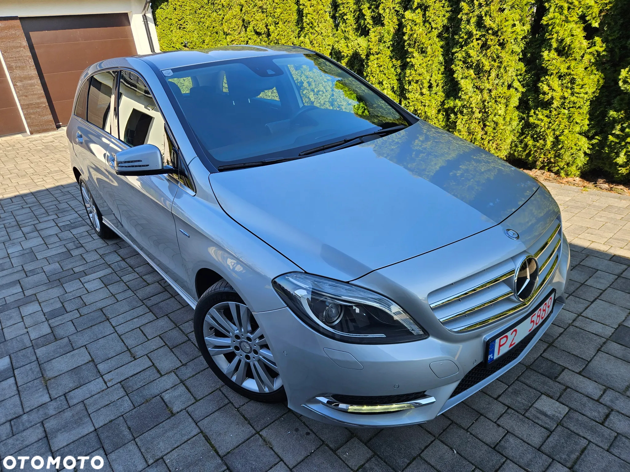 Mercedes-Benz Klasa B 180 (BlueEFFICIENCY) - 26