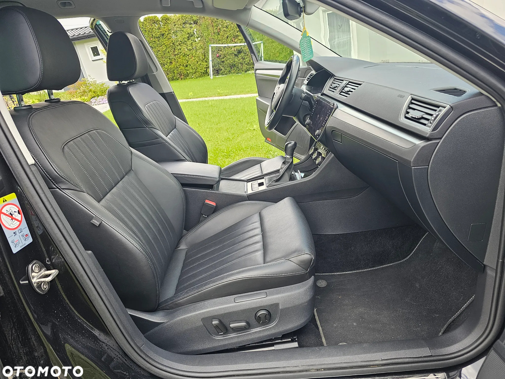 Skoda Superb 2.0 TDI Premium Edition - 14