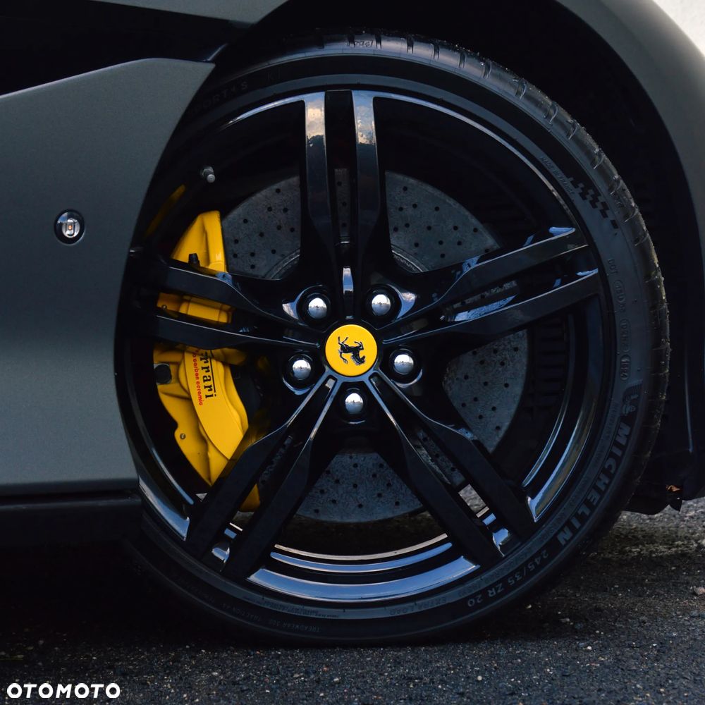 Ferrari Portofino - 14