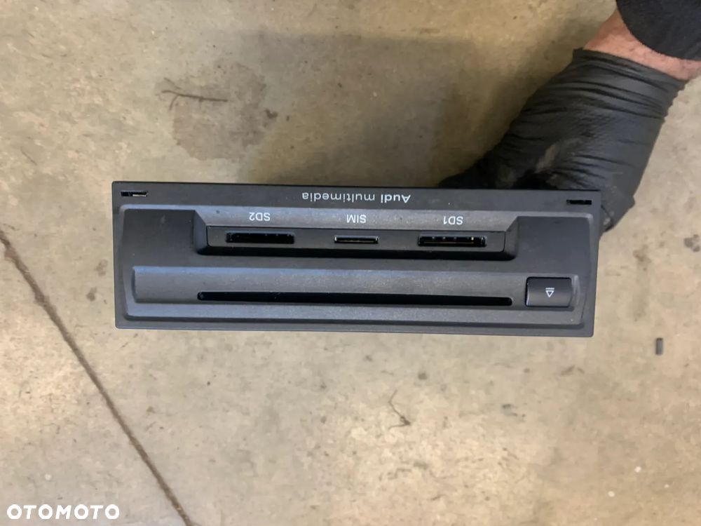 czytnik mmi zmieniarka 4E0035670A A6 C6 FL Lift 2.7 TDI - 1