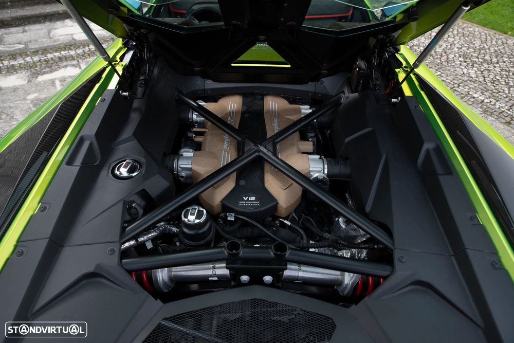 Lamborghini Aventador LP780-4 Ultimae Roadster - 27